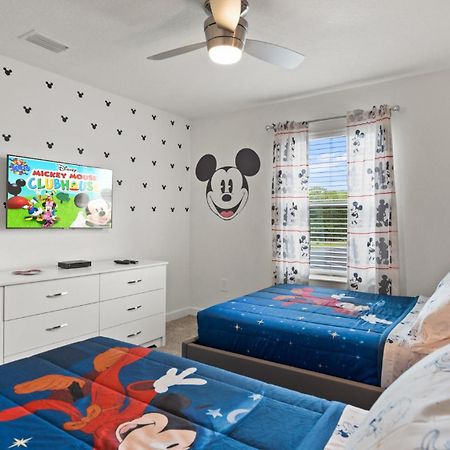 Stunning Townhouses 5 Minutes Away Disney! キシミー エクステリア 写真