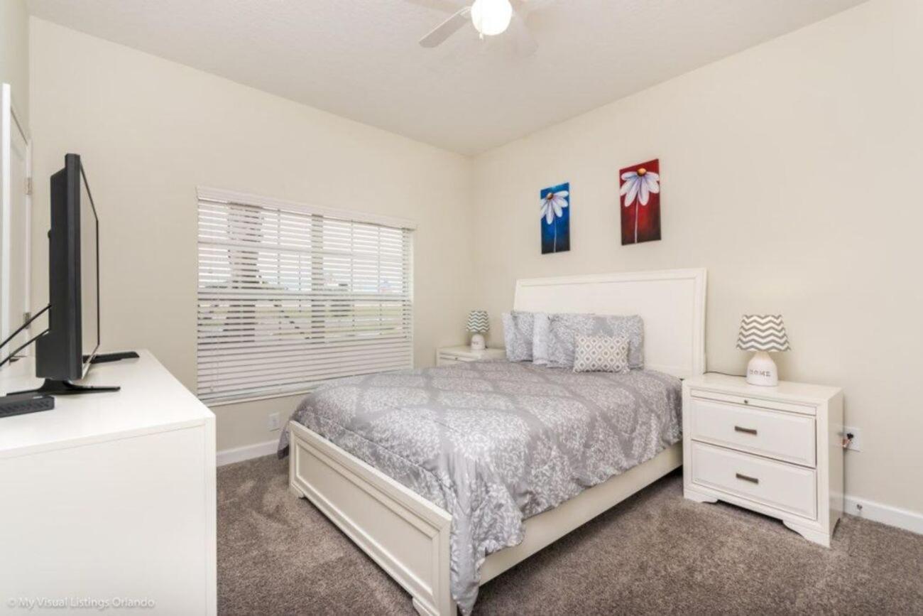 Stunning Townhouses 5 Minutes Away Disney! キシミー エクステリア 写真